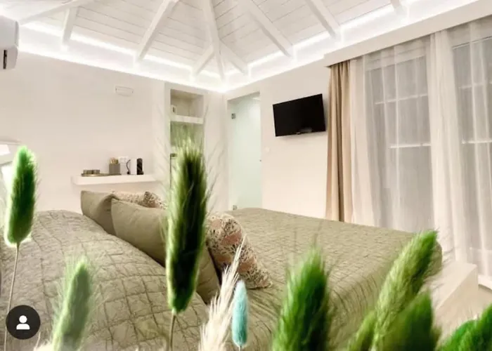 White House Luxury Of Rhodes *